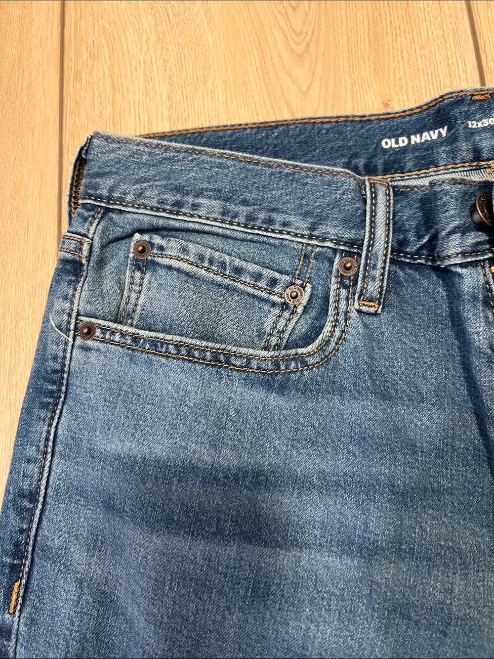 Old Navy Men's Blue Bootcut Jeans - Picture 13 of 15